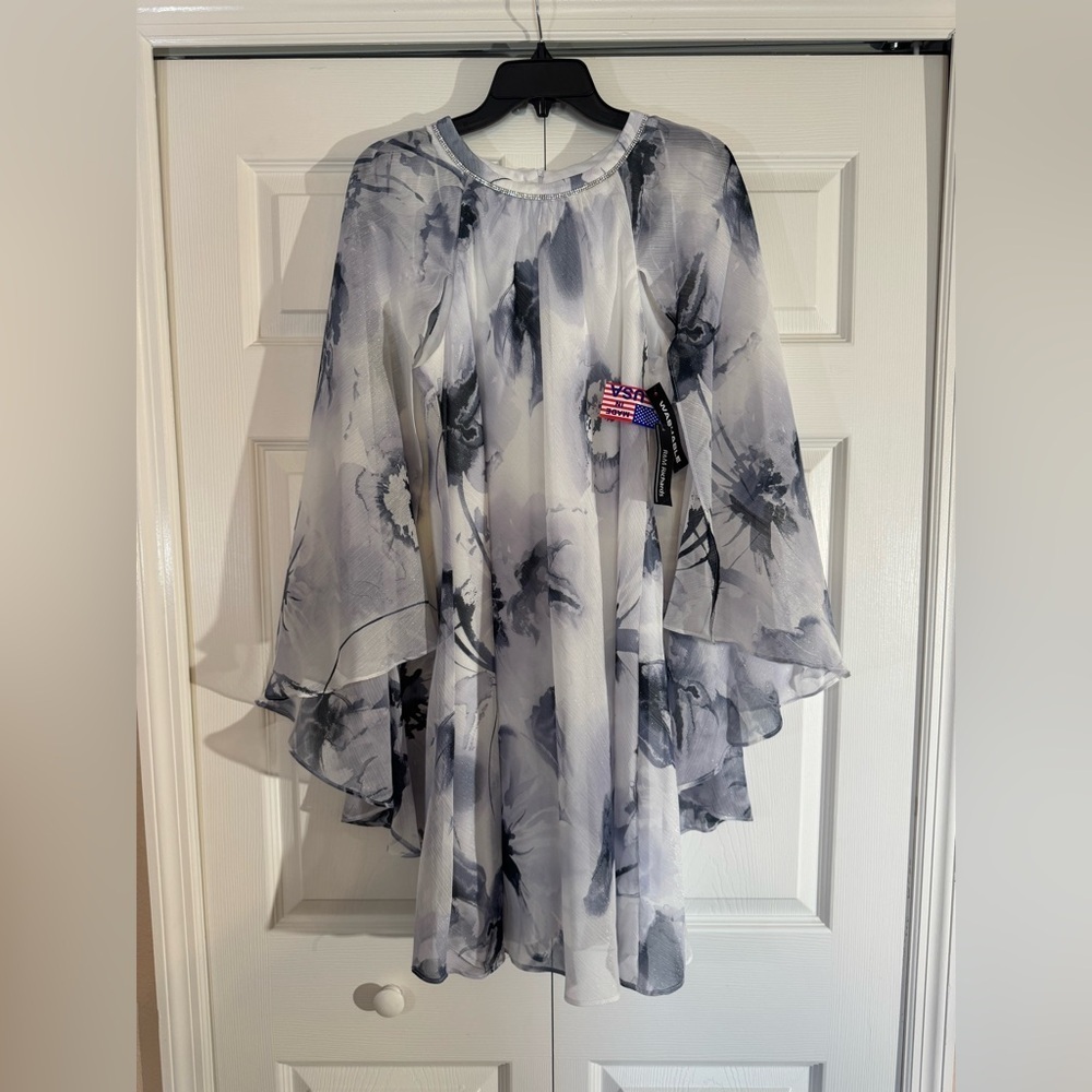 R&M Richards 9239 - Floral Printed Capelet Formal Dress NWT Size 6P - Picture 3 of 6